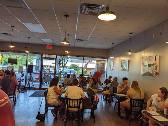 3 Gatos Brewery Brewery in Wyoming Michigan