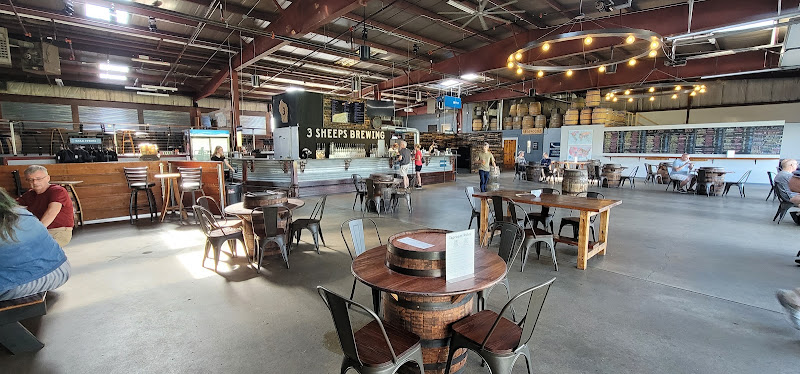 3 Sheeps Brewing | Sheboygan Brewery in Sheboygan Wisconsin