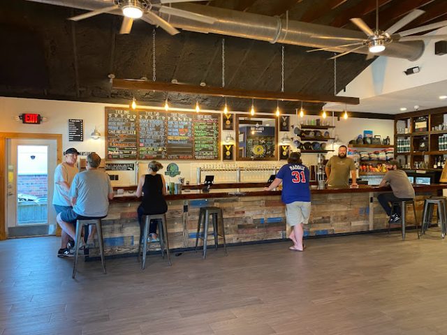 3rd Planet Brewing - The Mothership Brewery in Niceville Florida