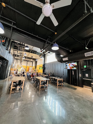 4 By 4 Brewing Company - Fremont Hills Brewery in Nixa Missouri