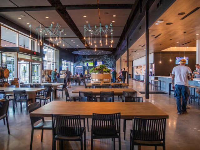 4 Hands at The District Brewery in Chesterfield Missouri