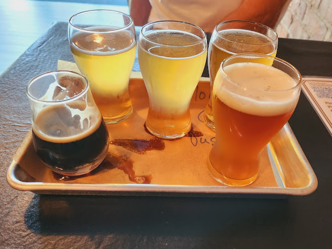 5 Bines Brewery Brewery in Belvidere Illinois