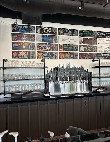 6ix Grist & Grind Brewhouse Brewery in Kingsport Tennessee