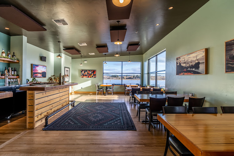 7 Devils Waterfront Alehouse restaurants in Coos Bay Oregon