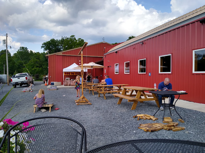814 Cider Works - J.L. Farm & Cidery bars in State College Pennsylvania