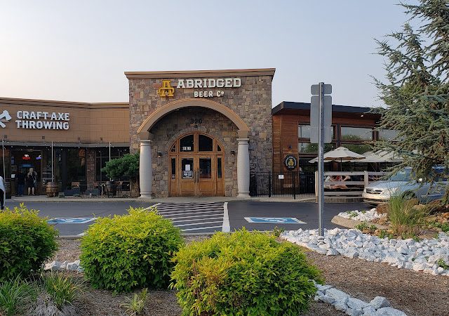 Abridged Beer Company restaurants in Knoxville Tennessee
