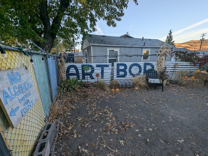 Art Bop Beer Co Brewery in Talent Oregon