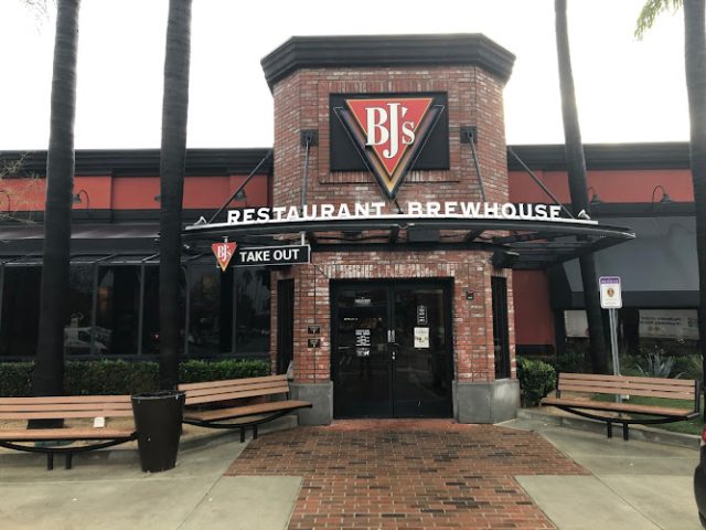 BJ's Restaurant & Brewhouse restaurants in Arcadia California