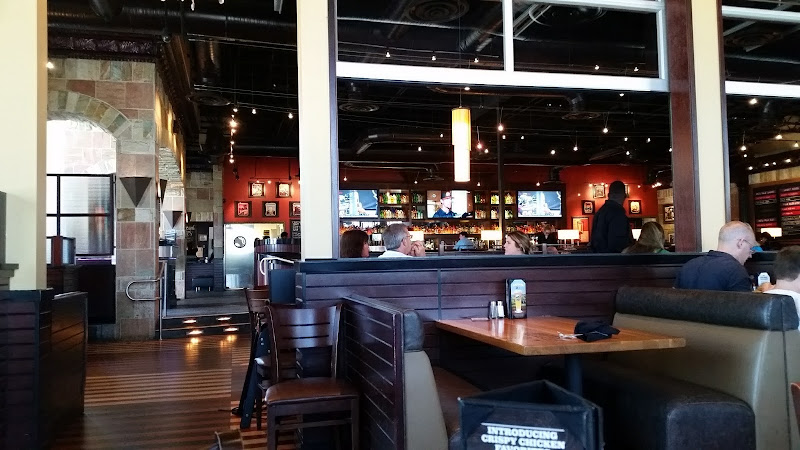 BJ's Restaurant & Brewhouse restaurants in Baton Rouge Louisiana
