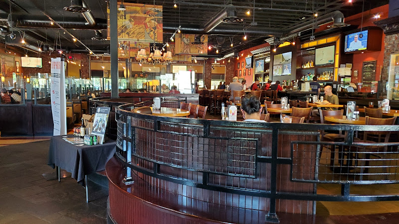 BJ's Restaurant & Brewhouse restaurants in Cerritos California