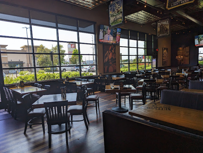 BJ's Restaurant & Brewhouse restaurants in Chino Hills California