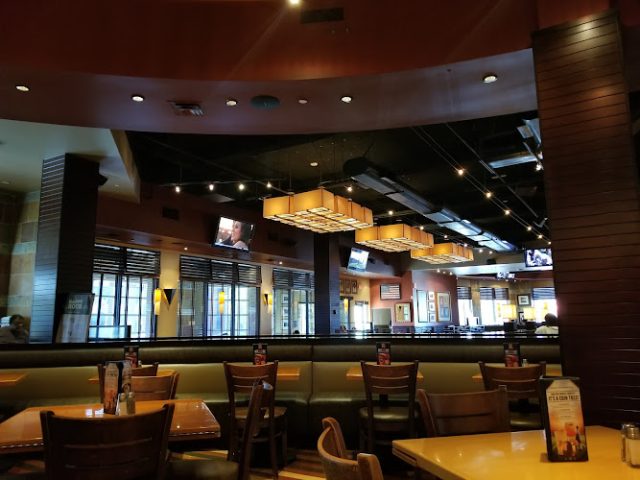 BJ's Restaurant & Brewhouse restaurants in Culver City California
