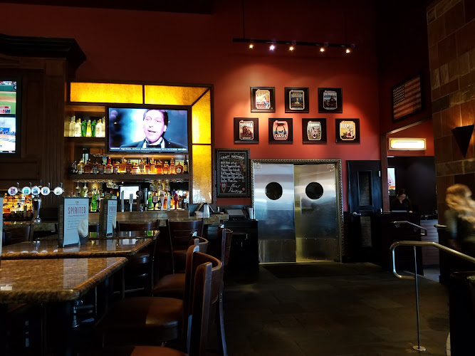 BJ's Restaurant & Brewhouse restaurants in Downey California