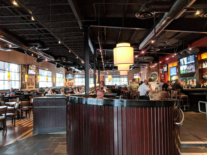 BJ's Restaurant & Brewhouse restaurants in Houston Texas