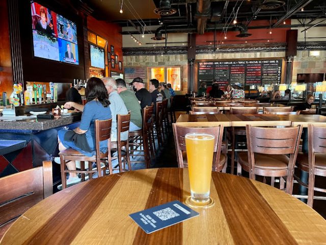 BJ's Restaurant & Brewhouse restaurants in Kissimmee Florida