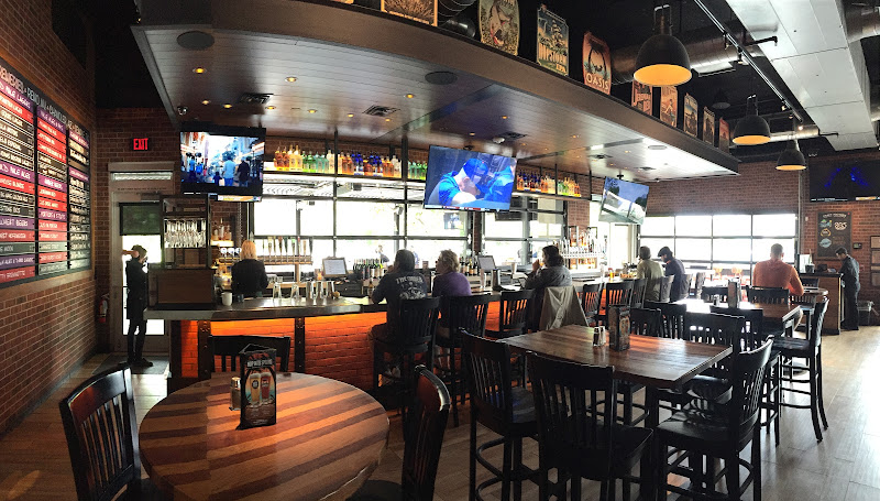 BJ's Restaurant & Brewhouse restaurants in La Jolla California