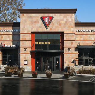 BJ's Restaurant & Brewhouse restaurants in Miamisburg Ohio