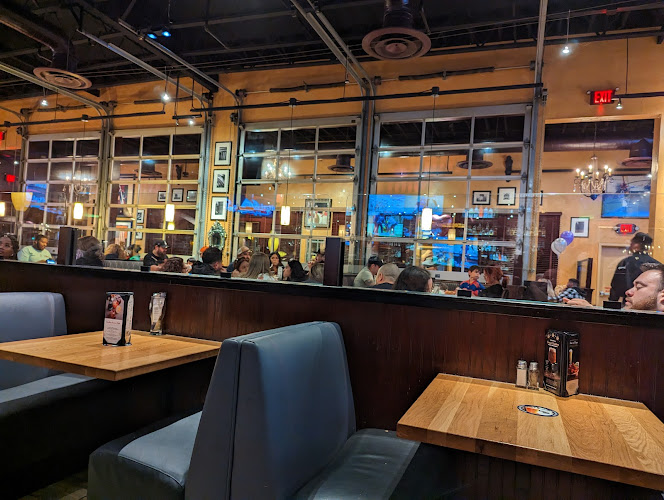 BJ's Restaurant & Brewhouse restaurants in Moreno Valley California