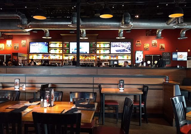 BJ's Restaurant & Brewhouse restaurants in Newport News Virginia