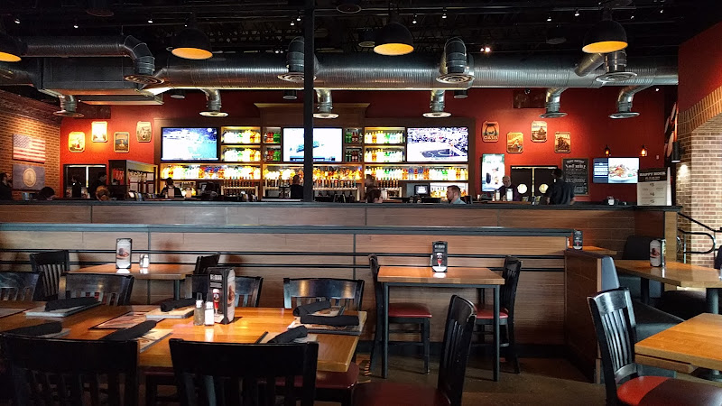 BJ's Restaurant & Brewhouse restaurants in Newport News Virginia