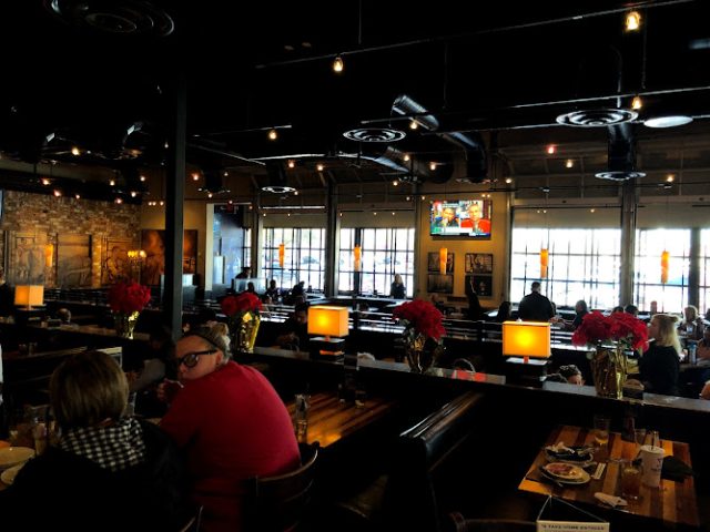 BJ's Restaurant & Brewhouse restaurants in Plano Texas