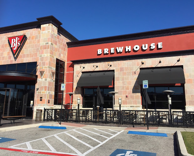 BJ's Restaurant & Brewhouse restaurants in San Antonio TX
