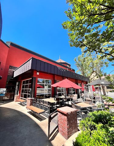 BJ's Restaurant & Brewhouse restaurants in Santa Clarita California