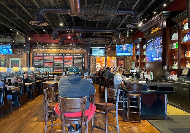 BJ's Restaurant & Brewhouse restaurants in Vacaville California