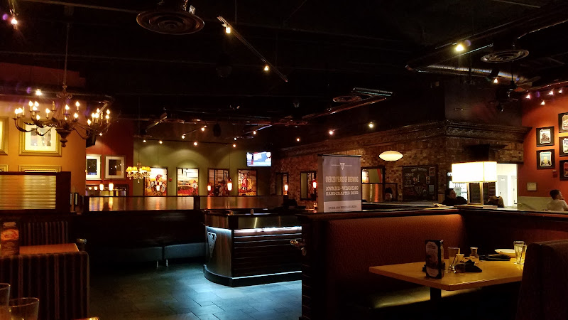 BJ's Restaurant & Brewhouse restaurants in Westlake Village California