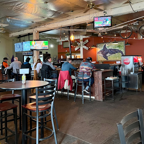 Barhop Brewing and Artisan Pizza Brewery in Port Angeles Washington