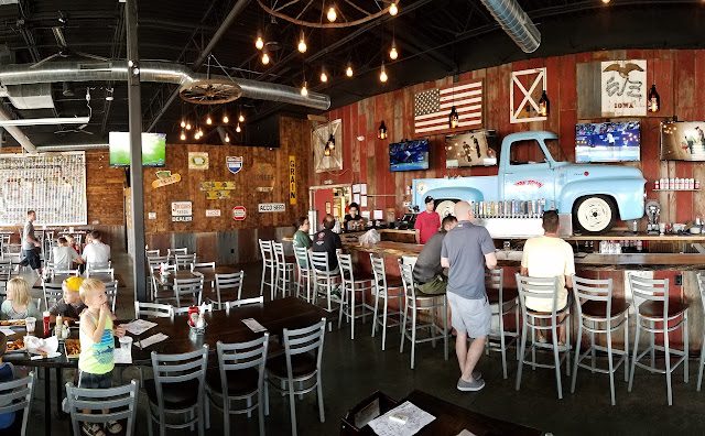 Barn Town Brewing restaurants in West Des Moines Iowa