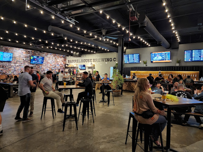 BarrelHouse Brewing Fresno - Taproom bars in Fresno California