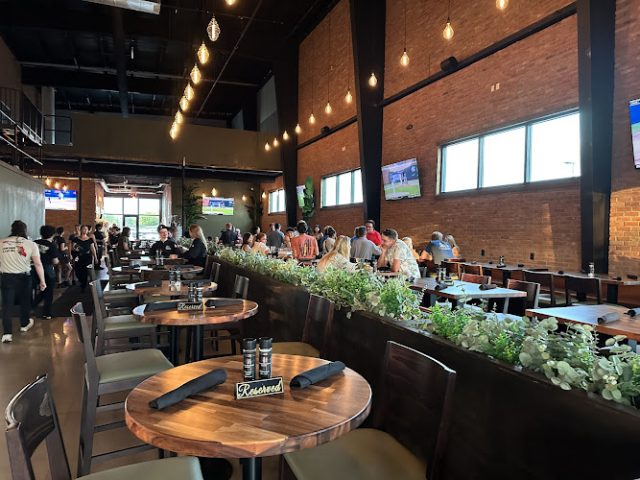 Big Top Brewing Company (Fruitville Commons) Brewery in Sarasota Florida