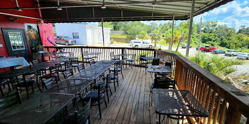 Bistro Palms restaurants in Marianna Florida