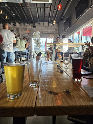 Black Flamingo Brews & Kitchen restaurants in Oakland Park Florida