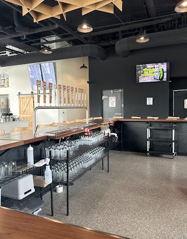 Bloomer Brewing Co - Andante Taproom Brewery in Eau Claire Wisconsin