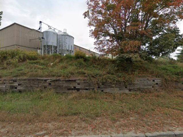 Blue Ox Malthouse Brewing supply store in Lisbon Falls Maine