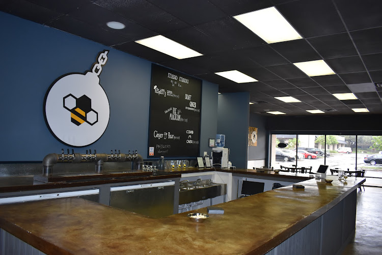 Breaking Brew Meadery Brewery in Dallas Texas