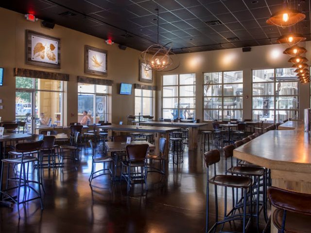 Brew Hub - Lakeland Brewery in Lakeland Florida