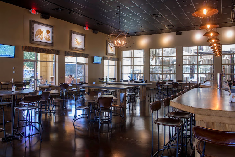 Brew Hub - Lakeland Brewery in Lakeland Florida