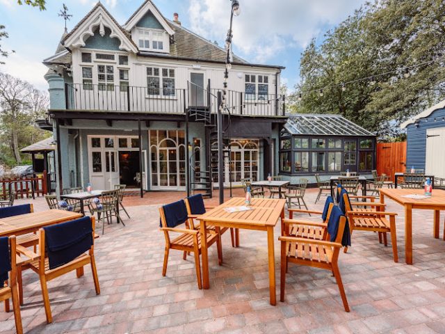 Brewhouse & Kitchen - Worthing bars in Worthing