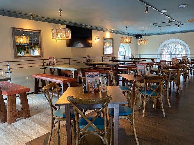 Brewhouse & Kitchen bars in Chelmsford