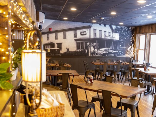 Brickyard Hollow Brewing Company restaurants in Eustis Maine