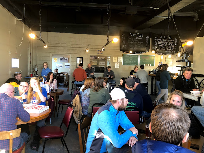 Busted Knuckle Taproom Brewery in Glasgow Montana