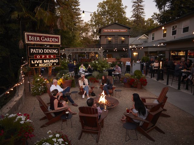 Calistoga Inn Restaurant & Brewery | Calistoga, CA restaurants in Calistoga California