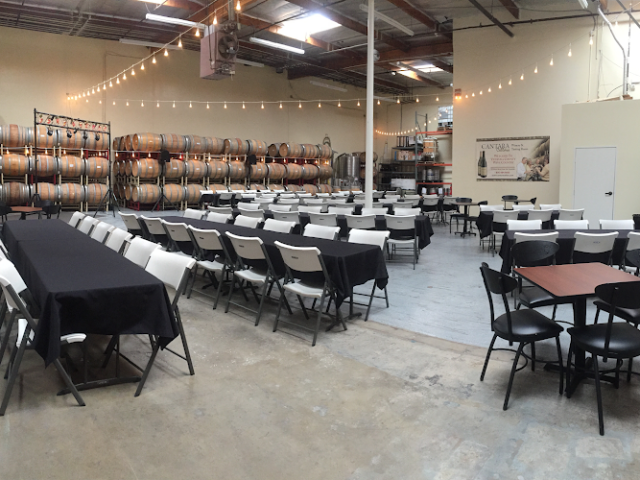 Camarillo Barrel Works restaurants in Camarillo California