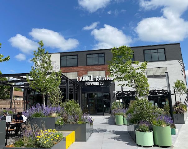 Castle Island Brewing - South Boston Brewery in Boston Massachusetts