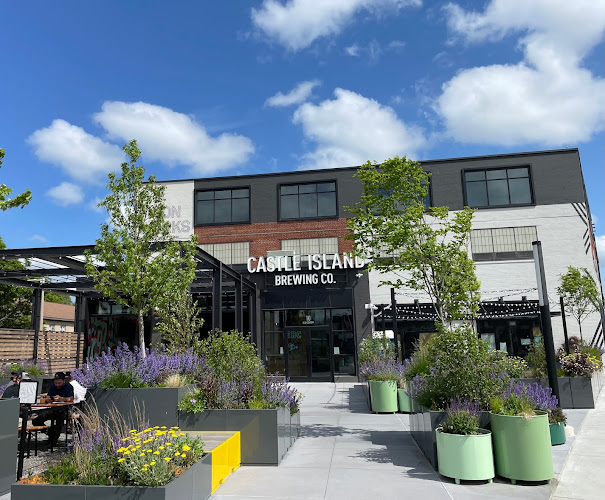 Castle Island Brewing - South Boston Brewery in Boston Massachusetts