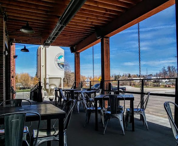 Central Feed Co./Big Spring Brewing Co. restaurants in Lewistown Montana