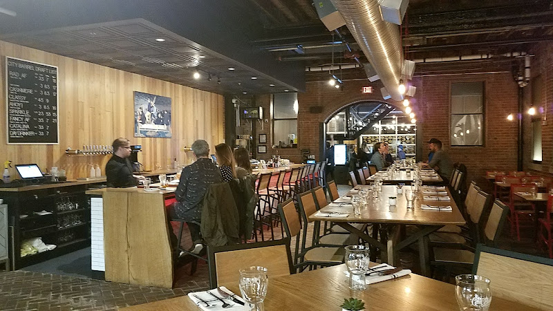 City Barrel Brewery + Kitchen restaurants in Kansas City Missouri